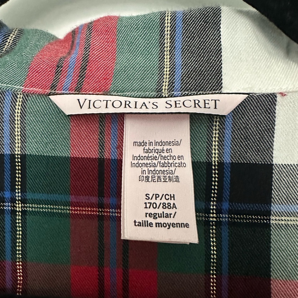 Victoria's Secret Flannel PJ Pajama Set White Red Green Plaid Size Small - Picture 10 of 16